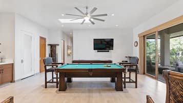 Villa, Accessible | 5 bedrooms, Internet