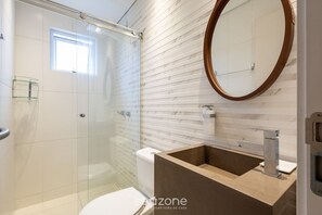 Apartamento básico | Banheiro