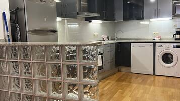 Fridge, microwave, oven, dishwasher
