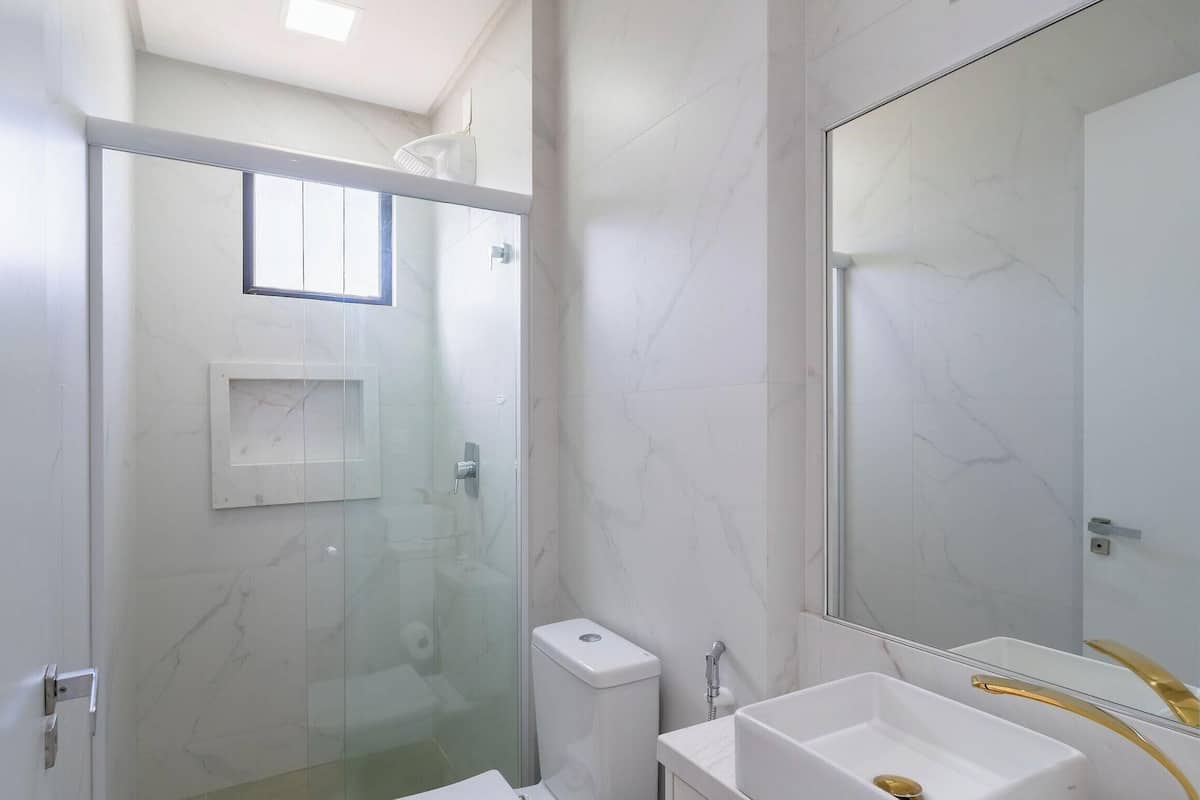 Appartement de base | Salle de bain | Douche