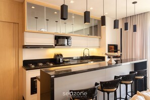 Basic Apartment | Private kitchen