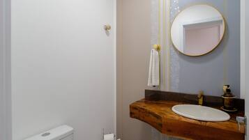 Apartamento básico | Banheiro