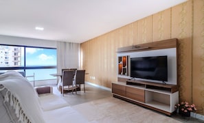 Basic Apartment | Living area