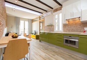 Fridge, microwave, oven, dishwasher