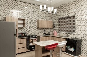 Microwave, oven