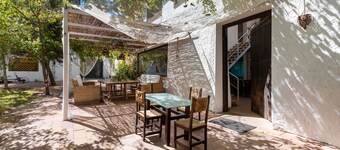 Country House 'Cortijo La Vega Archidona' with Mountain View, Wi-Fi and Air Conditioning