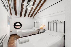11 bedrooms, iron/ironing board, WiFi, bed sheets