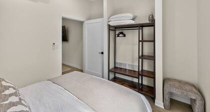 500 House - Unit A 1 Bedroom Townhouse
