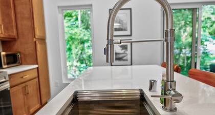 500 House - Unit A 1 Bedroom Townhouse