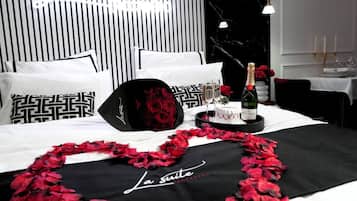 1 slaapkamer, een strijkplank/strijkijzer, wifi, beddengoed