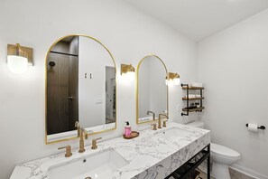 Townhome, 2 Bedrooms | Bathroom
