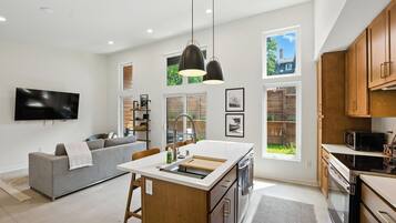 联排别墅, 1 间卧室 | 私人厨房 | 冰箱、烤箱、茶具/咖啡用具、烤面包机