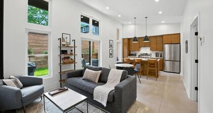 500 House - Unit D 2 Bedroom Townhouse