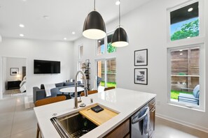 Townhome, 2 Bedrooms | Interior