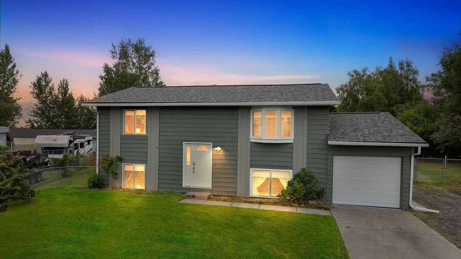 Anchorage 5br Retreat Hikes, City & Comfort 5 Bedroom Home