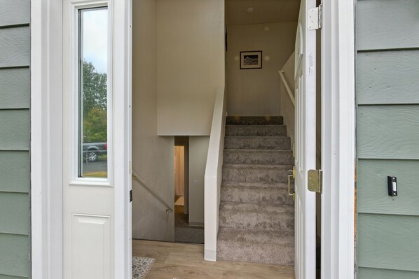 House, 5 Bedrooms | Interior