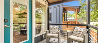 Cute Getaway on River - 6 Minutes to Greenville