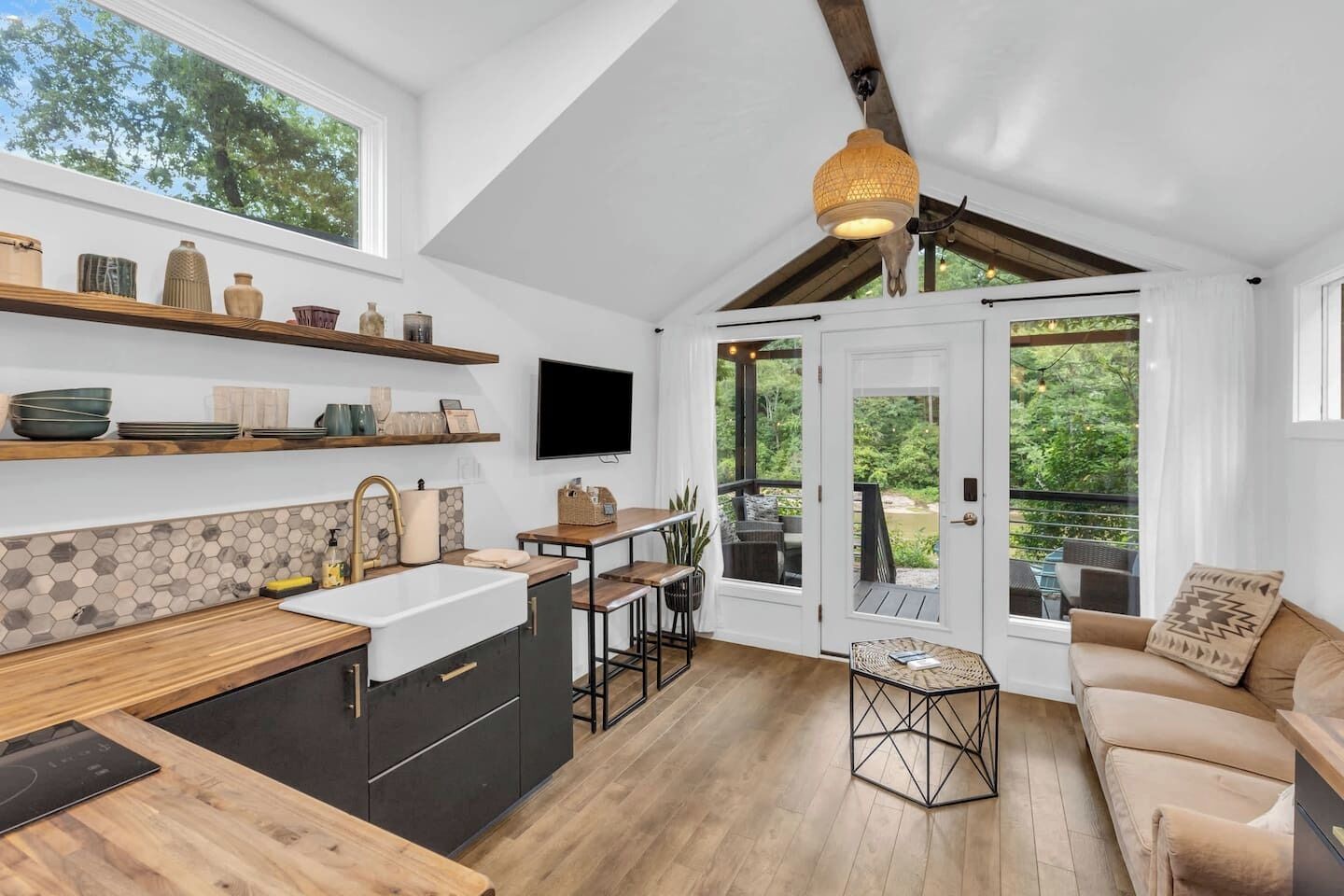 Téléviseur, bureau