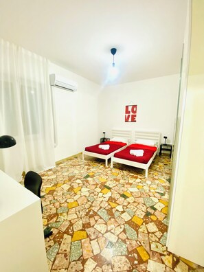 3 bedrooms, bed sheets - Ama Cagliari, downtown Cagliari (Cagliari)