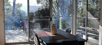 Tranquil Stay by the Tamar