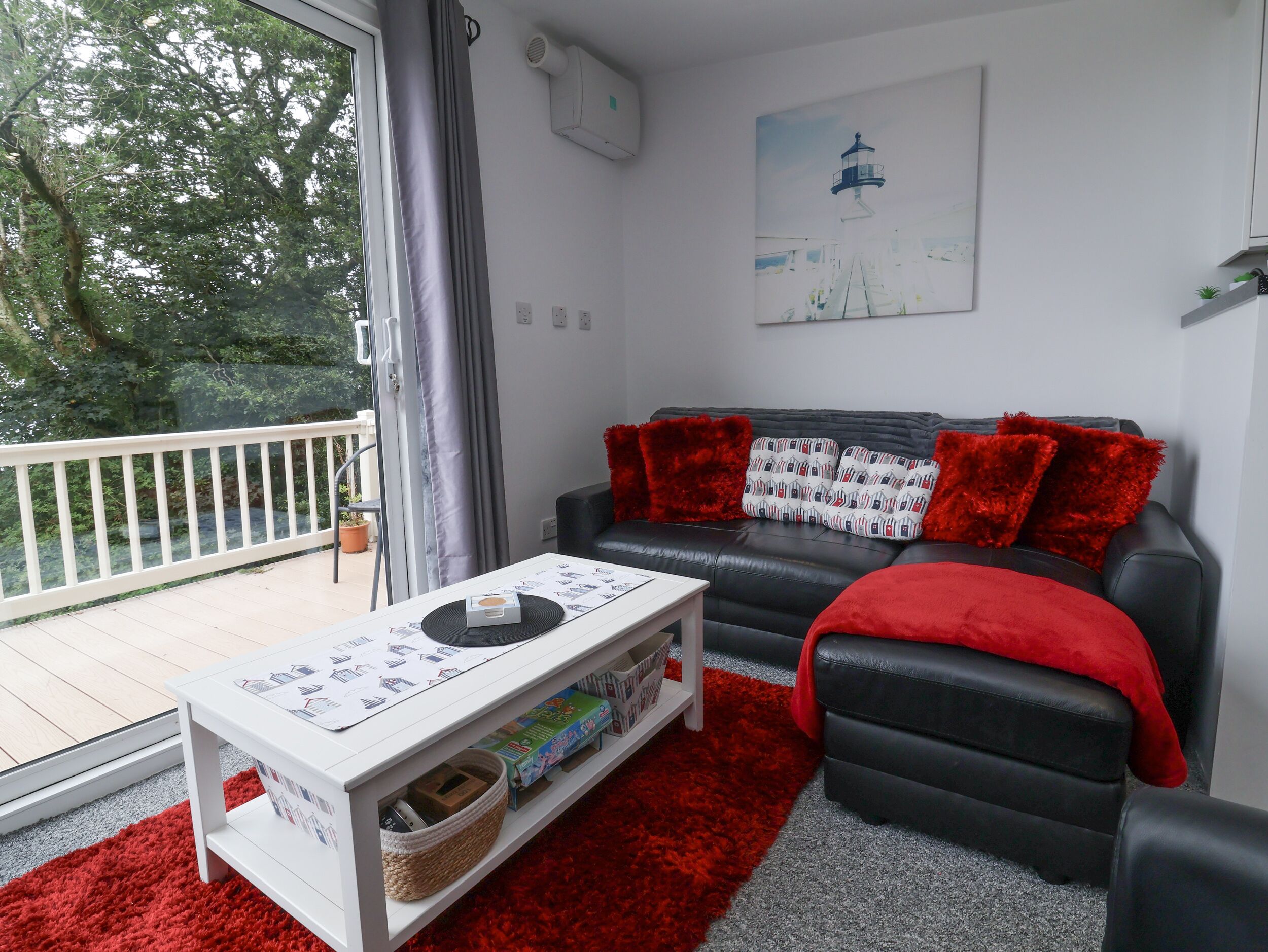 Cottage | Living area