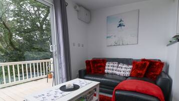 Cottage | Living area