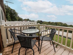 Cottage | Outdoor dining - I C Lundy Too (Bideford)