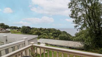 Cottage | Property grounds