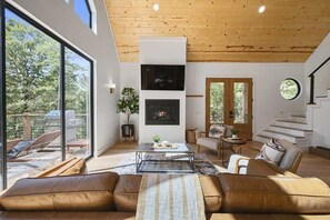 TV, fireplace, video games, offices