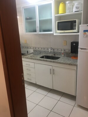 Microondas y parrilla de estufa