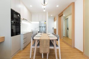 Dining - Suite Coral 2br | Pool access|relife nai harn (Rawai)