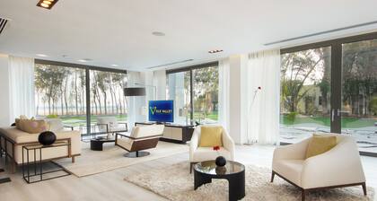 Overwater Luxury Retreat - Nurai Island
