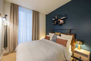 3 bedrooms, iron/ironing board, travel cot, WiFi