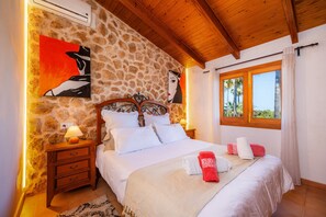 4 Schlafzimmer, Bügeleisen/Bügelbrett, WLAN, Bettwäsche