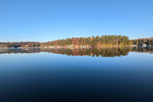 Lake Rosseau in the fall