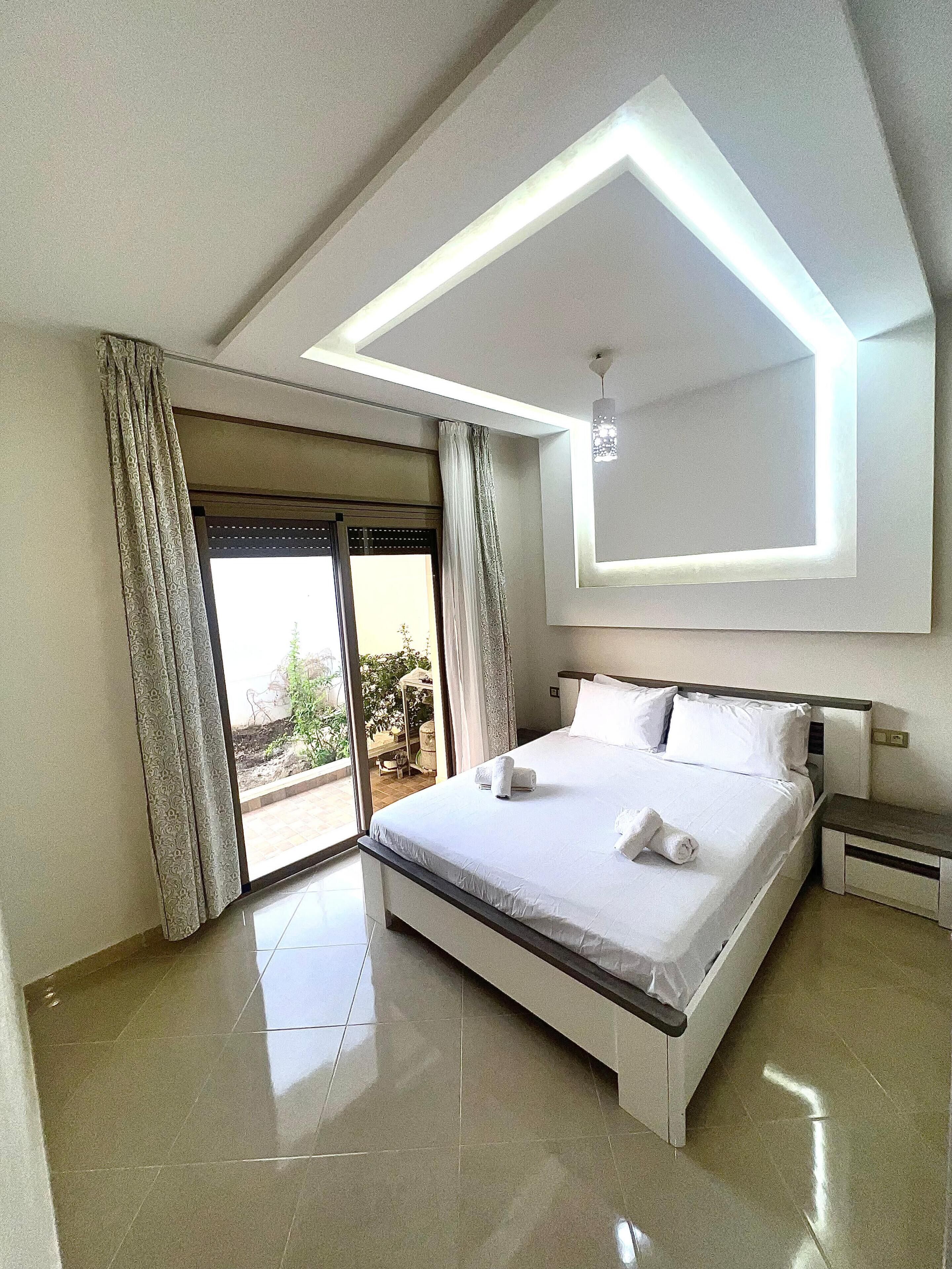 2 chambres, fer et planche à repasser, accès Internet, draps fournis