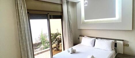 2 habitaciones, tabla de planchar con plancha y acceso a internet