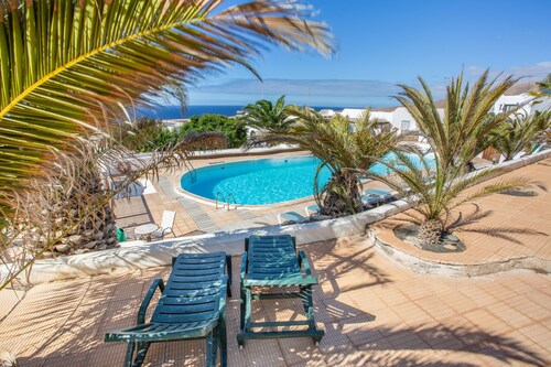 Holiday Apartment 'Sonneninsel Fuerteventura' with Sea View, Shared Pool & Wi-Fi