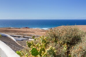 Una spiaggia nelle vicinanze