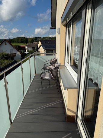 Property grounds. Apartment 'Keller' with Shared Garden, Balcony and Wi-Fi