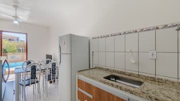 Basic Apartment | Private kitchen