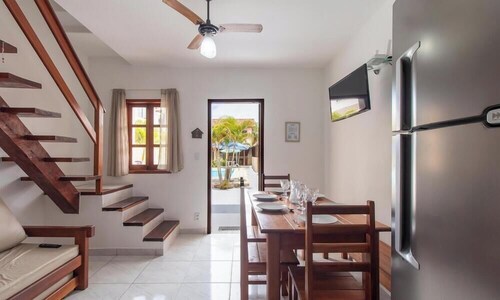 Cond. c\ Piscina e Churrasqueira a 650 m Praia de Taperapuan \ PFNs