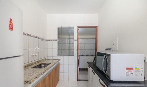 Cond. c\ Piscina e Churrasqueira a 650 m Praia de Taperapuan \ PFNs