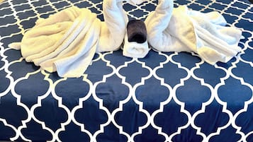 2 makuuhuonetta, silitysrauta/-lauta, Wi-Fi, vuodevaatteet