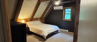 Christmas Tree Farm A-Frame Retreat: Sauna + Views + Near PSU