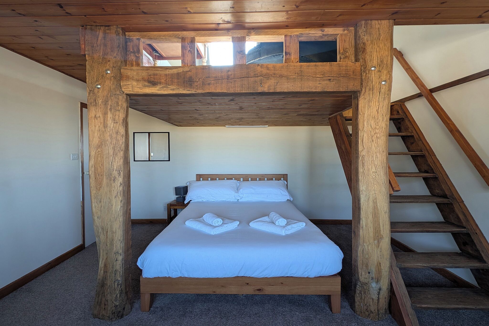 3 bedrooms, iron/ironing board, travel cot, free WiFi