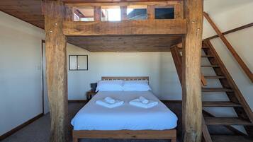 3 bedrooms, iron/ironing board, travel cot, free WiFi