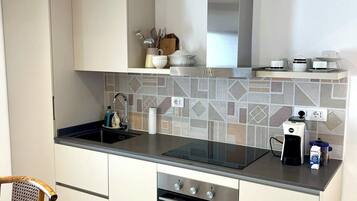 Ofen, Herdplatte, Geschirrspüler