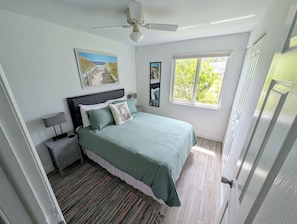 3 bedrooms, desk, travel crib, free WiFi