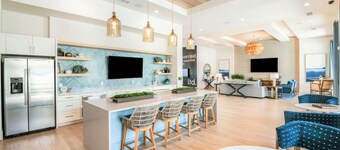 Charming 2 Bedroom Apartment with Resort Amenities Near Disney